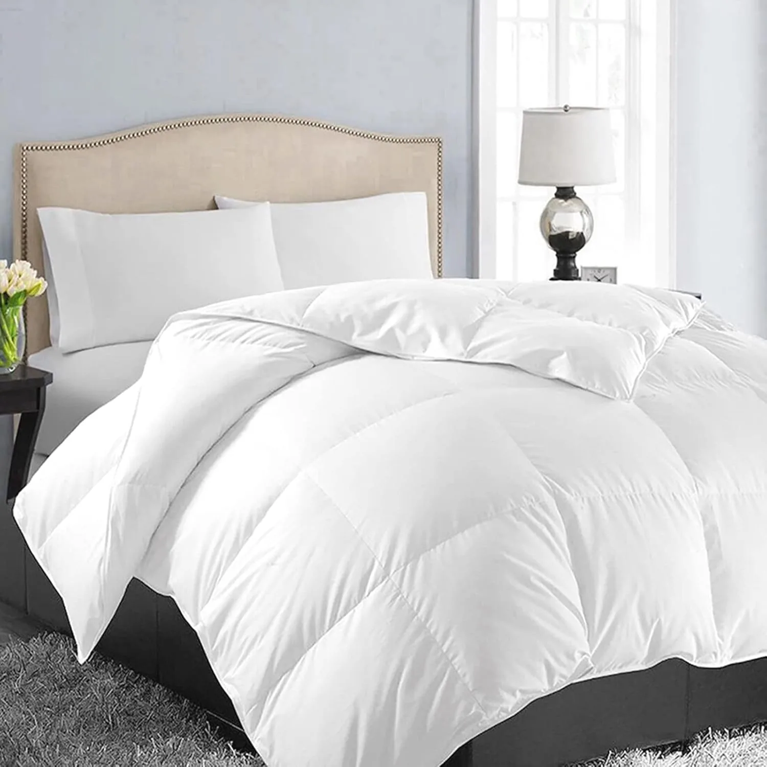 Easeland King Size Down Alternative Comforter